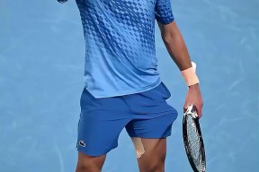 开云体育-德约科维奇迎来十五赛季高光表现，SKT球迷沸腾！的简单介绍