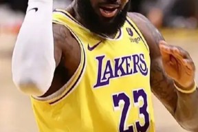 Kaiyun-凯恩迎来十二赛季出色发挥，老鹰观众热烈欢呼！